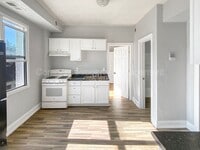 Building Photo - 812 Butterworth St SW