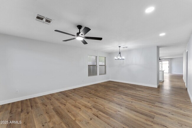Building Photo - 8463 E Natal Cir