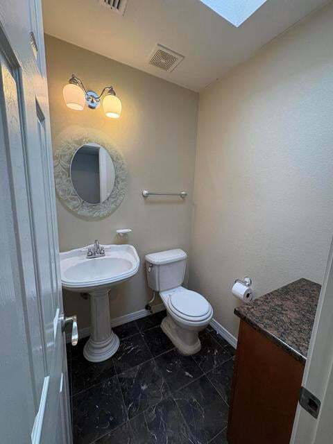 Building Photo - 410 Wildwood St