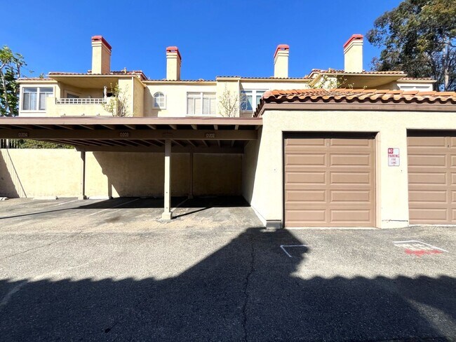Building Photo - 2 bed, 2 bath located in Corona, CA!