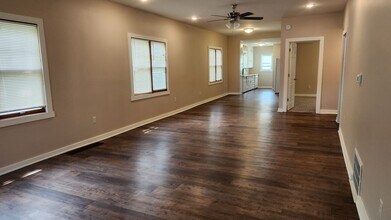 Building Photo - 1215 Vattier Street