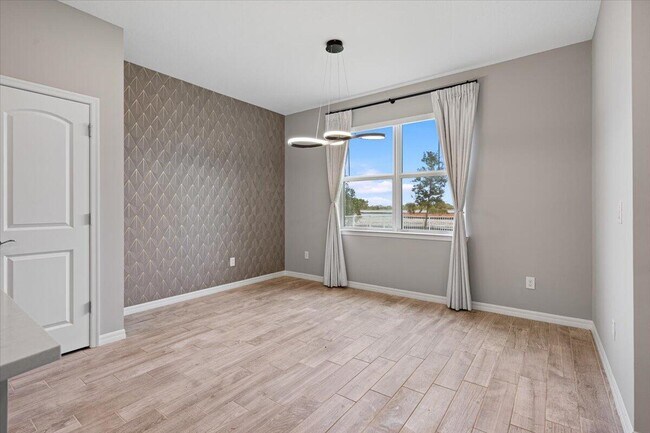 Building Photo - 10437 SW Captiva Dr