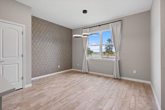 Building Photo - 10437 SW Captiva Dr