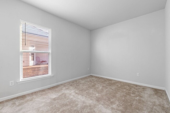 Building Photo - Beautiful 3 bed/2 bath Home in Griffin in Senior Community!