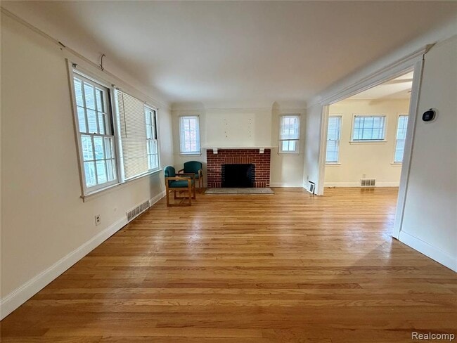 Building Photo - 6120 Middlesex St