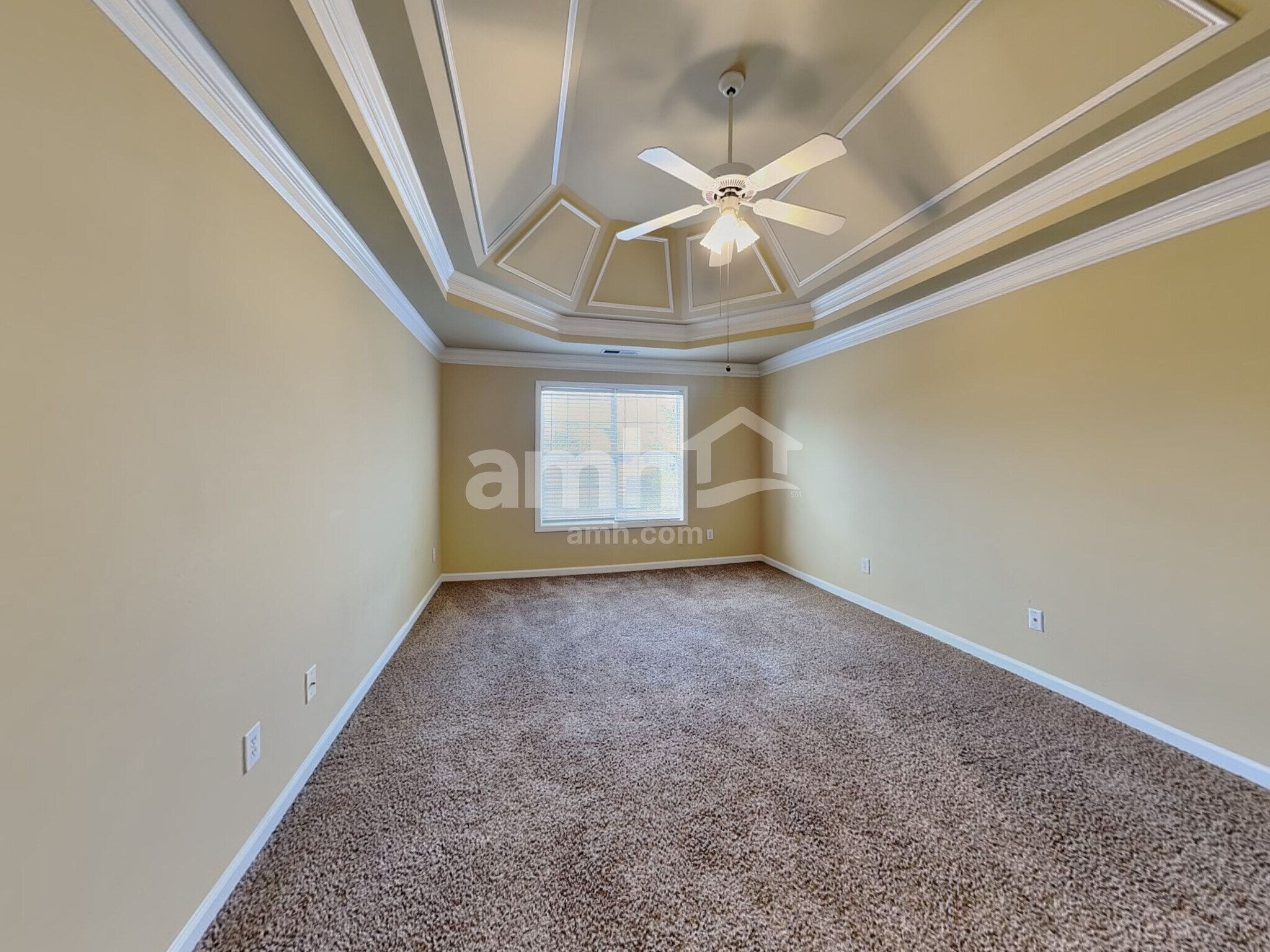 Building Photo - 2041 Vintage Oaks Dr