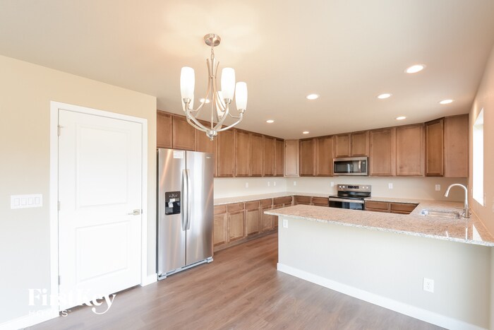 Building Photo - 10360 Horton Dr