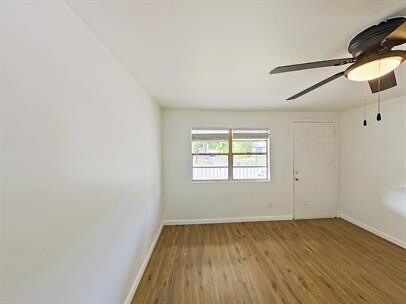 Building Photo - 230 Daffodil St