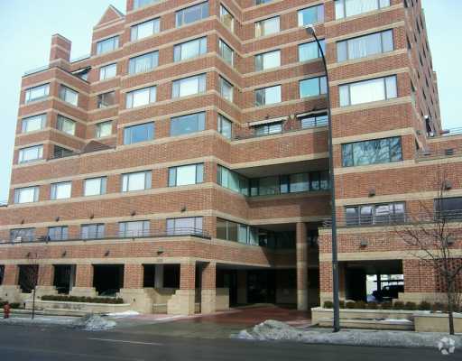 Building Photo - Sloan Plaza