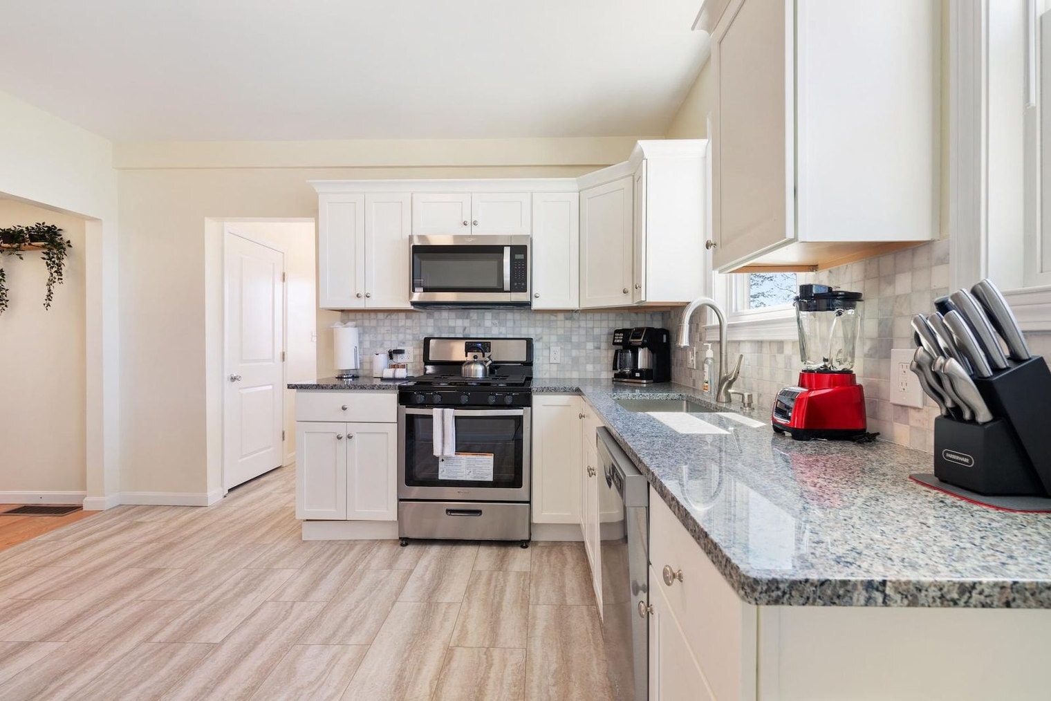 Building Photo - 12 Hubbardston Rd