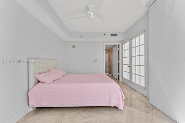 Building Photo - 19111 Collins Ave