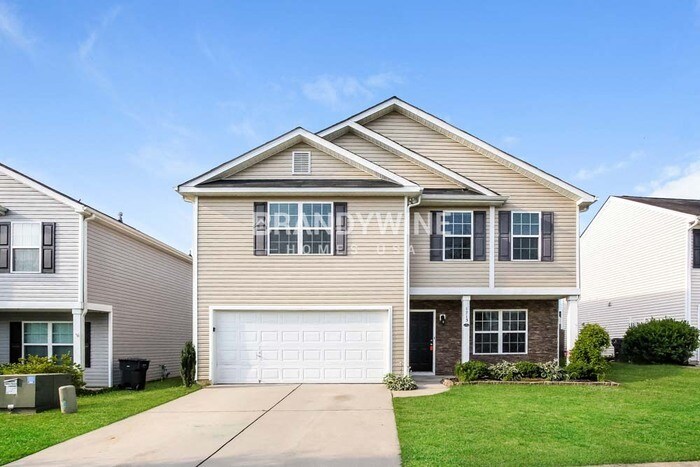 Building Photo - 1713 Eastway Dr