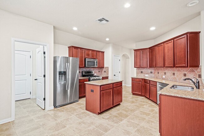 Building Photo - Bella Vista Rental - 5 Bedroom 3.5 bath!