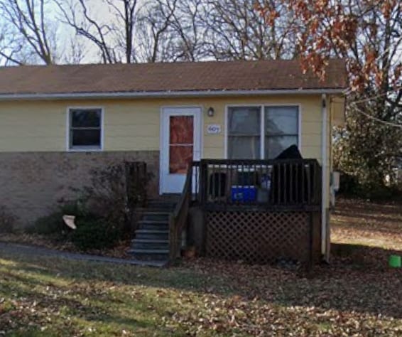 Building Photo - 607 S Cedar Ave