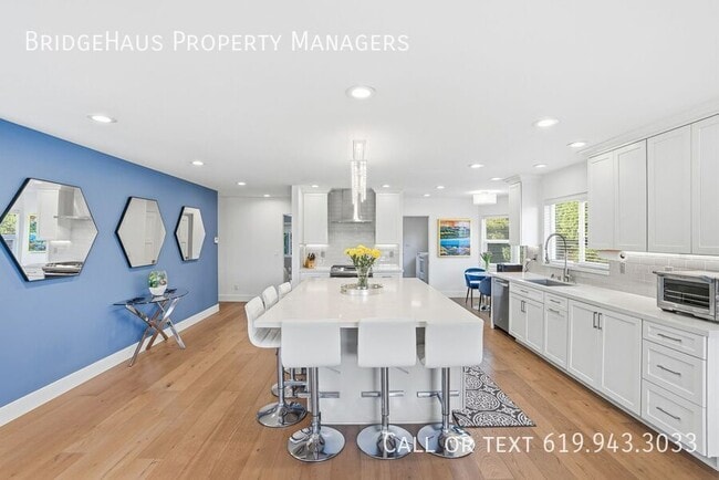 Building Photo - 3266 Goldfinch St