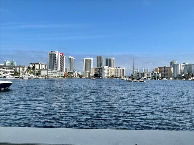 Building Photo - 462 Golden Isles Dr