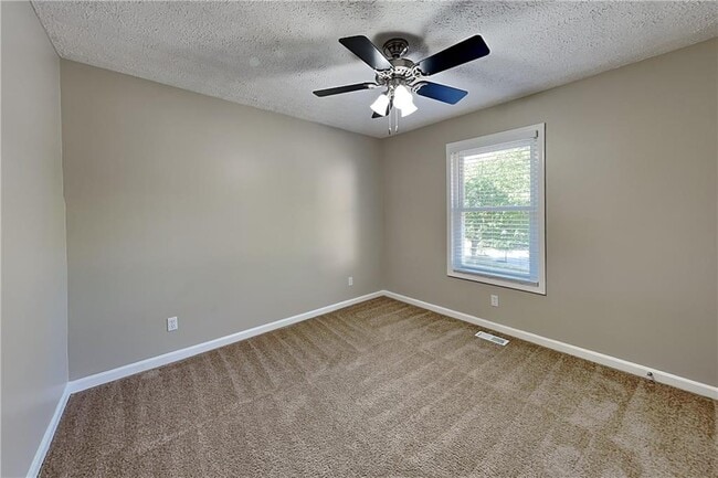 Building Photo - 3702 Pine Brook Dr