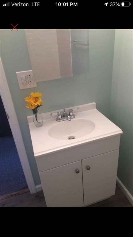 Building Photo - 1058 S Plymouth Ave