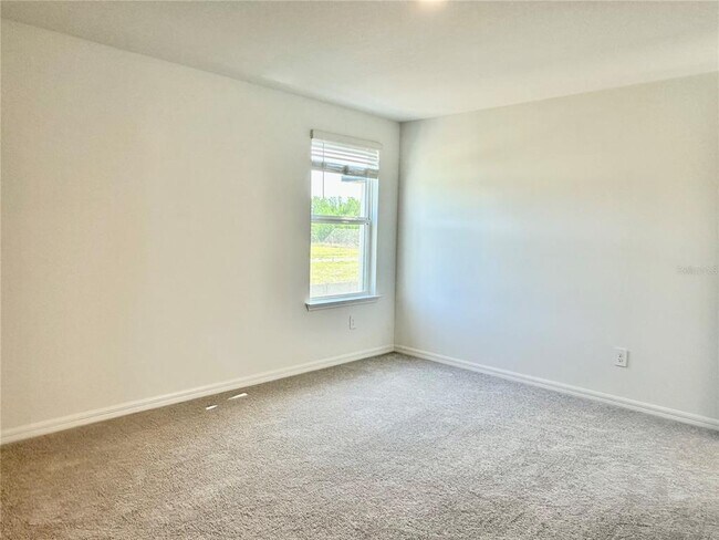 Building Photo - 17761 Pleasantview Blvd