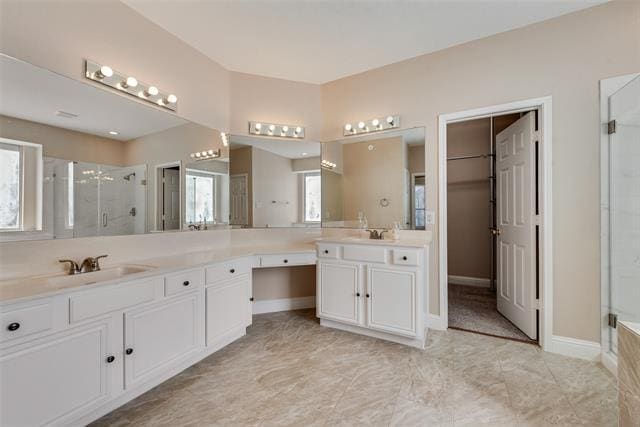 Building Photo - 3768 Menard Dr