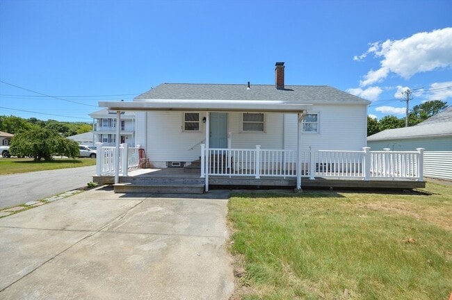 Building Photo - 42 Buttonwood Rd