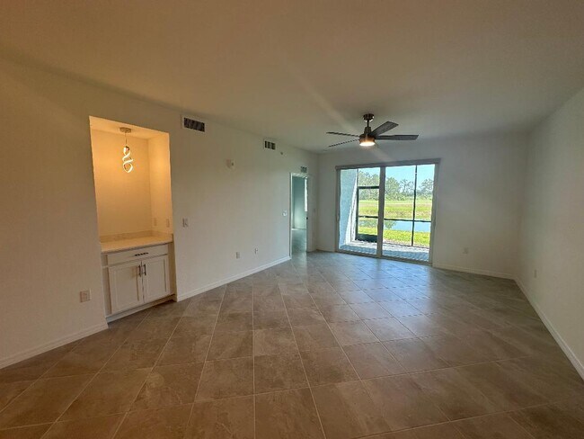 Building Photo - 12240 Wellen Golf St