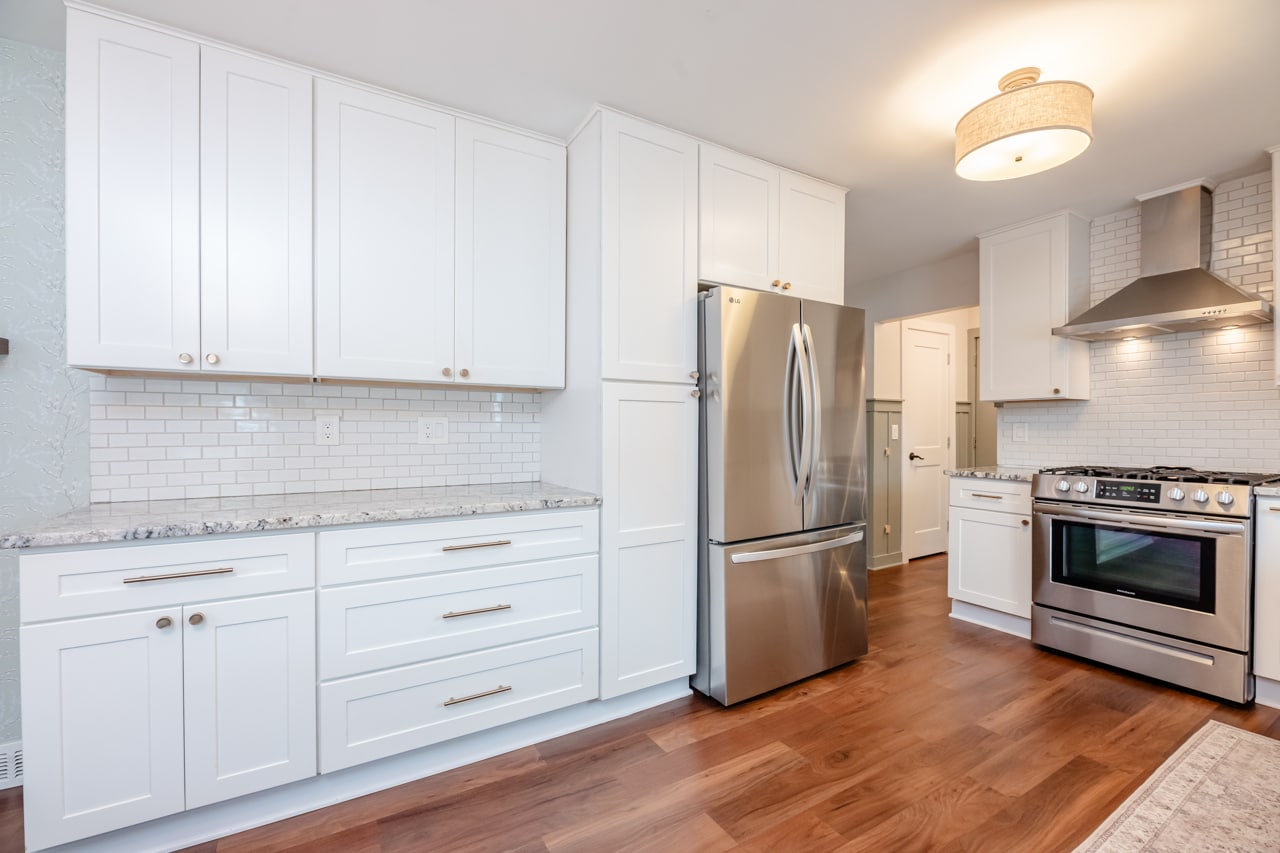 Building Photo - 245 Birch Ln