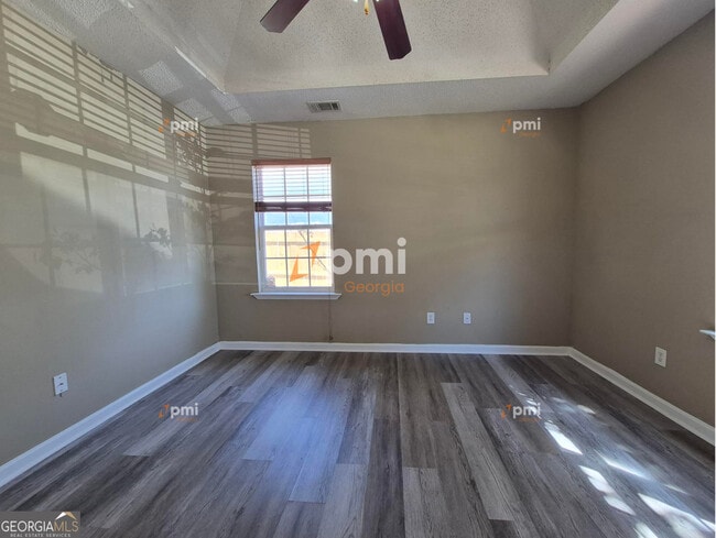 Building Photo - 342 Orchard Way