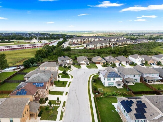 Building Photo - 633 Weizenbock Ln