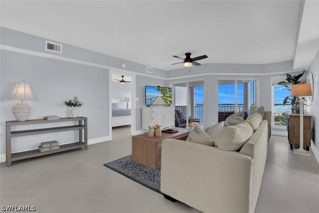 Building Photo - 991 N Barfield Dr