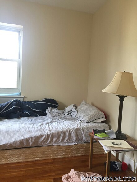 Building Photo - 67 Chiswick Rd