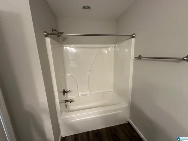 Building Photo - 162 Crocker Rd