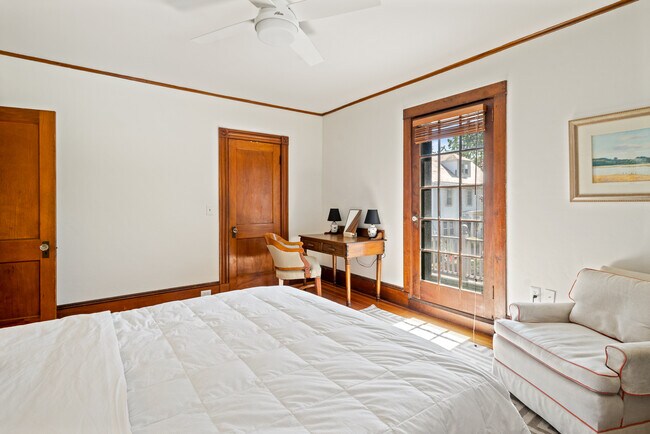 Building Photo - 14 Greenough Pl