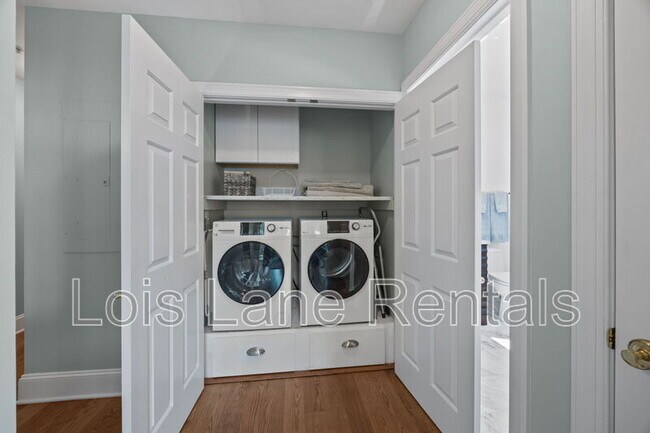 Building Photo - 2 Wharfside St