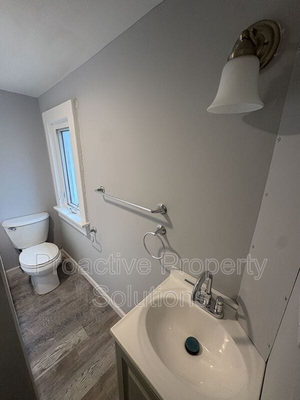 Building Photo - 461 Madison St