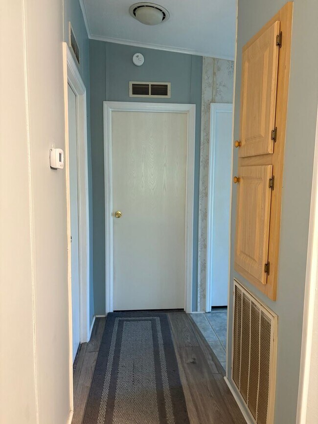 Building Photo - 55+ Gated Mobile Home Community