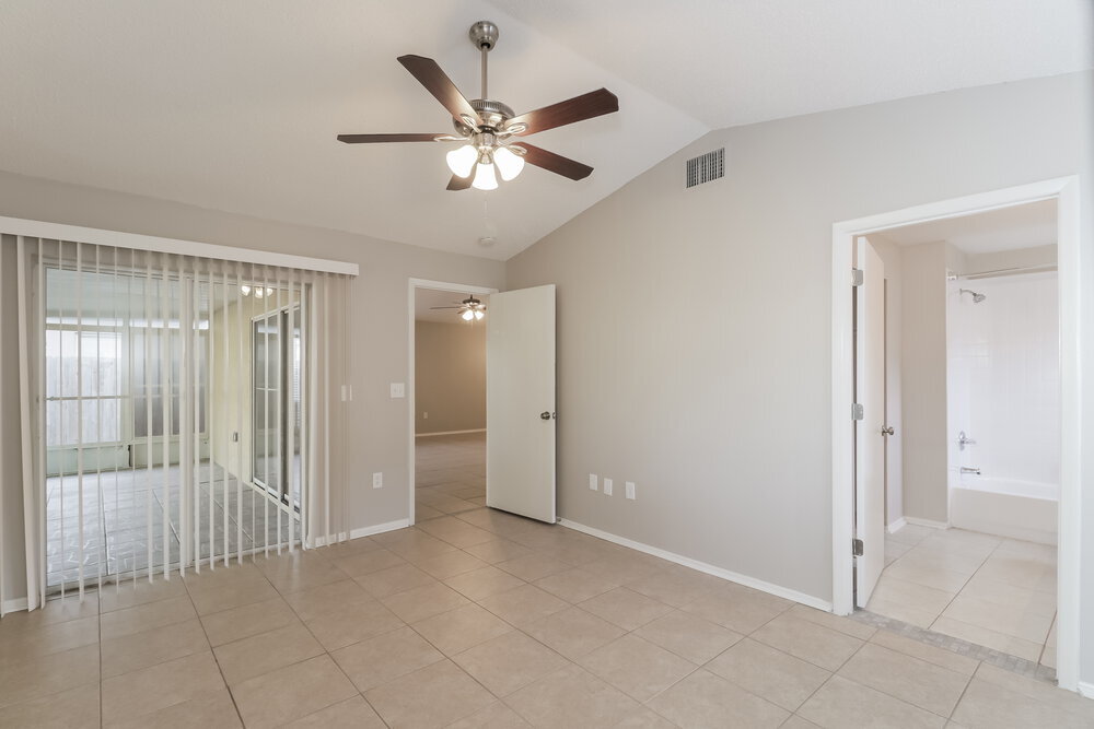 Building Photo - 13203 Sharondale Ct