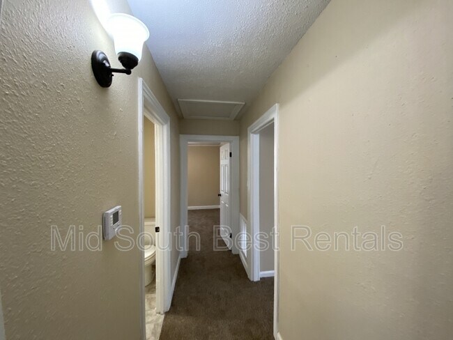 Building Photo - 1412 Adams St