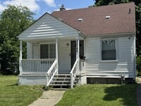Building Photo - 20246 Bloom St