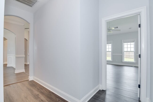 Building Photo - 4 Bedroom Ranch Near Fort Gordon