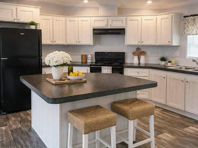 Building Photo - 457 Autumn Trail