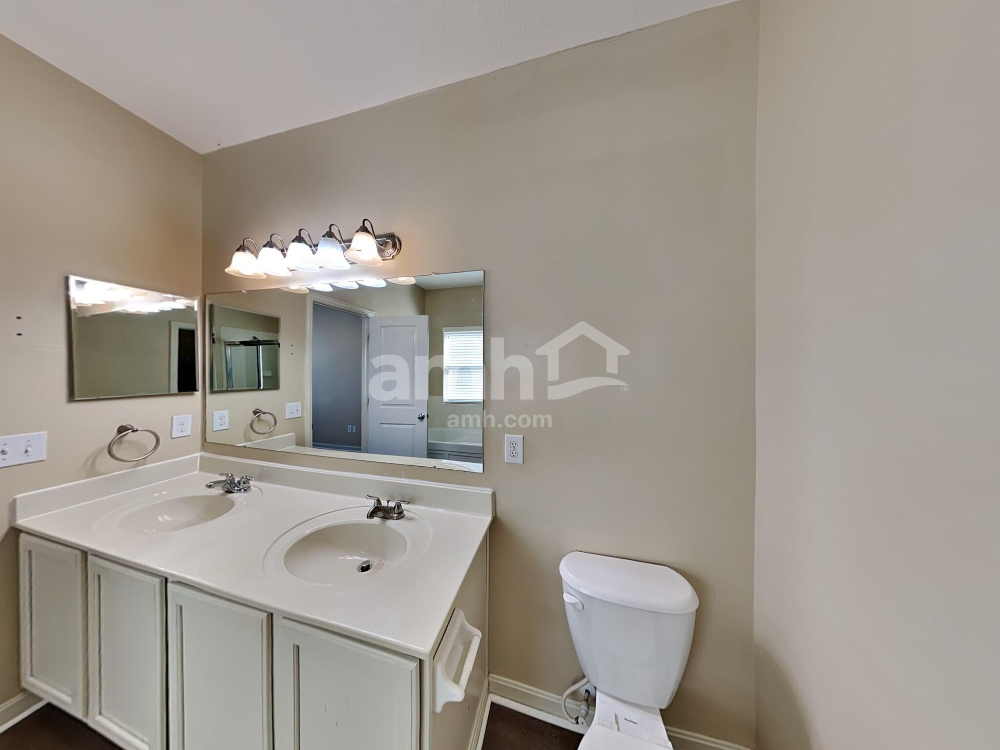 Building Photo - 7867 Ashenden Dr