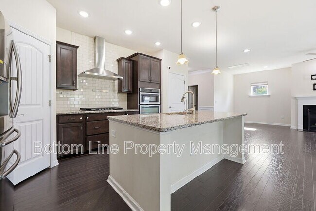 Building Photo - 2496 Emily Brk Wy