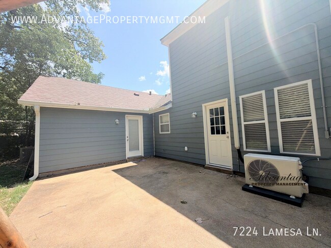 Building Photo - 7224 Lamesa Ln