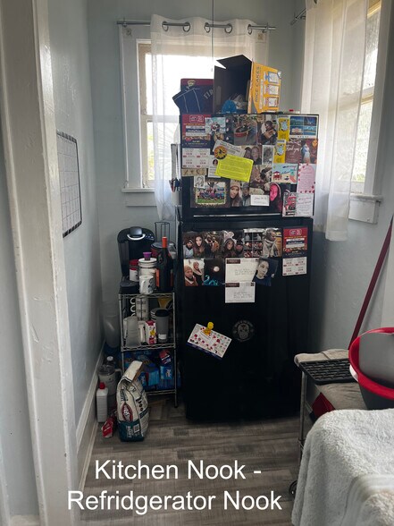 South Side Facing KITCHEN / NOOK - 506 Silver Beach Ave