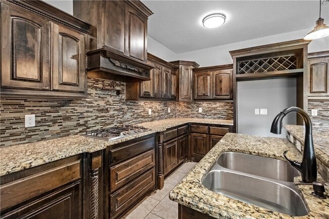 Building Photo - 4301 SW Beech Ln