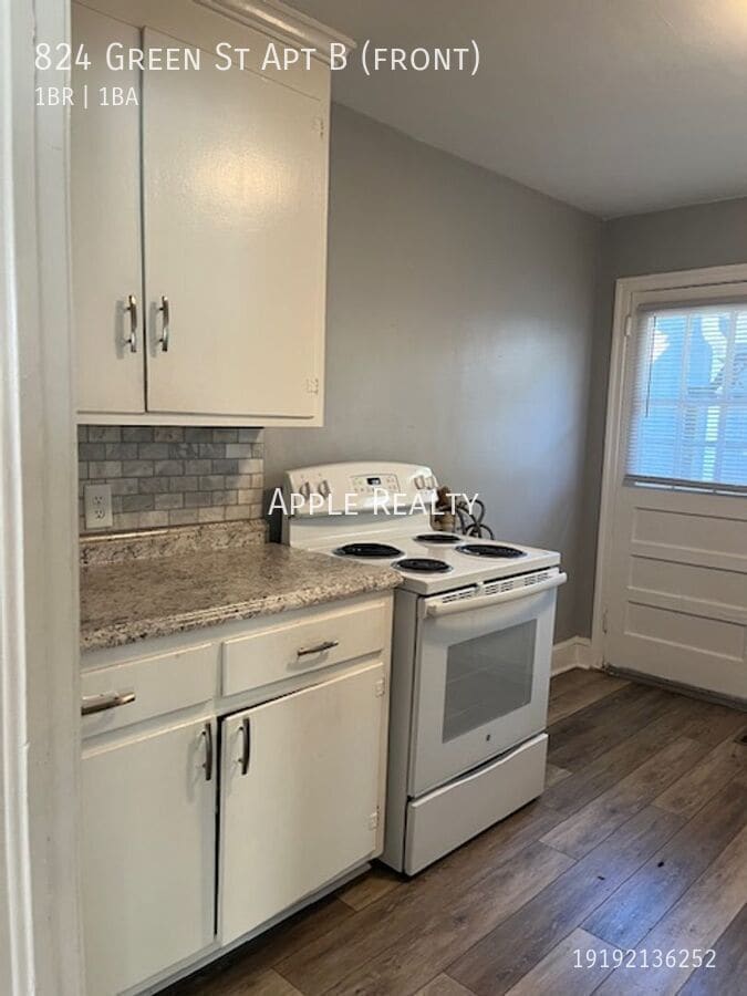 Building Photo - 824 Green St