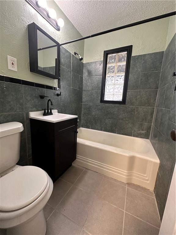 Building Photo - 2124 E 78th St