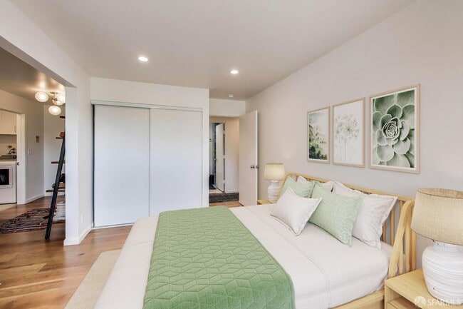 Building Photo - 208 N Lake Merced Hills
