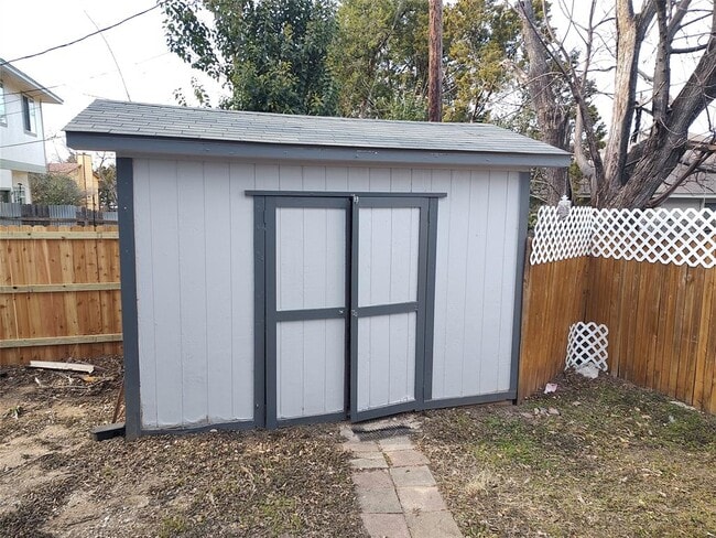 Building Photo - 1210 Gingerlily Cove